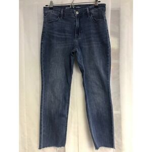 Old Navy High Rise Wow Straight Jeans 6 Petite Medium Wash Raw Hem Blue Denim